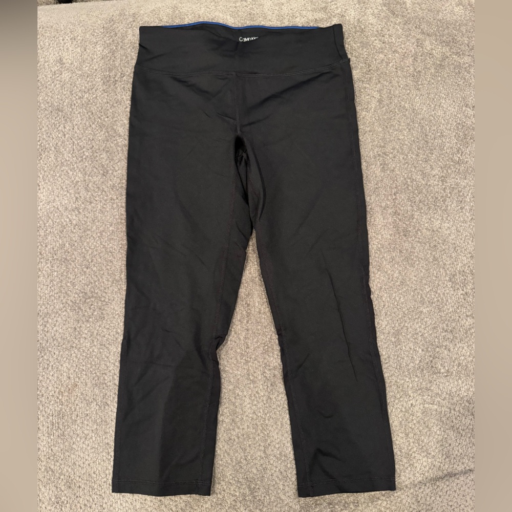 Calvin Klein cropped black leggings